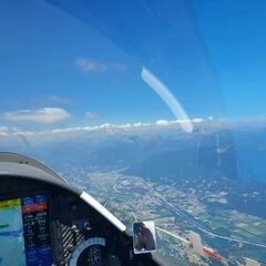 Flugwegposition um 13:02:59: Aufgenommen in der Nähe von Arrondissement de Chambéry, Frankreich in 2761 Meter